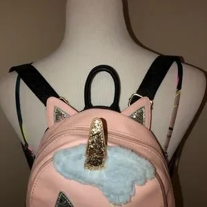Betsey Johnson | Bags | Betsey Johnson Rarehtf Luv Glitter  display picture 2